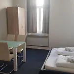 Opera Loft And شقة فندقية بودابست