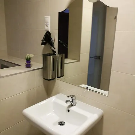 מלון דירות Opera Loft And 3*