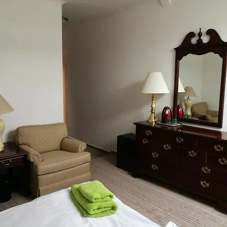 מלון דירות Opera Loft And 3*