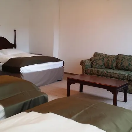 Opera Loft And 3* בודפשט