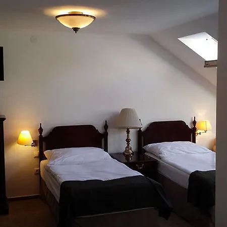 Opera Loft And 3*