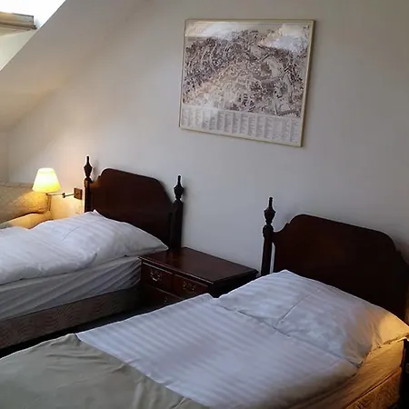 Opera Loft And מלון דירות 3*