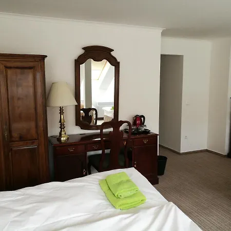 Opera Loft And 3* Budapeste