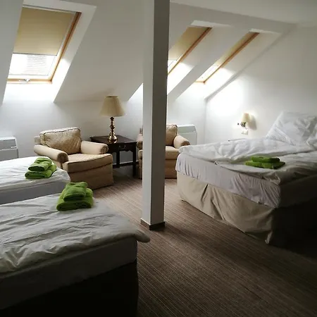 Aparthotel Opera Loft And 3*