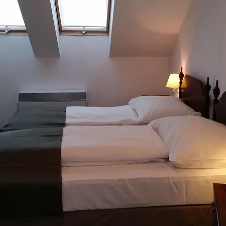 Opera Loft And 3* Budapeste