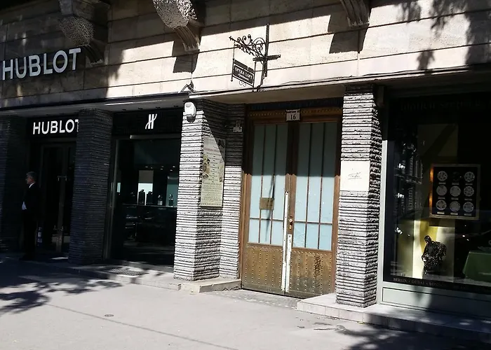 Hotel apartamentowy Opera Loft And 3*